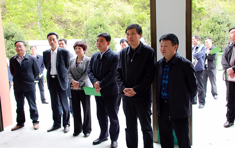 1492773016206907BaRl.jpg 鎮(zhèn)安董事長3.jpg